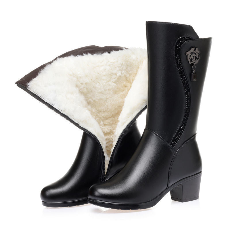 Damen-Lederstiefel mit Rosenmotiv, Plüschfutter und Blockabsatz – Ansicht 4