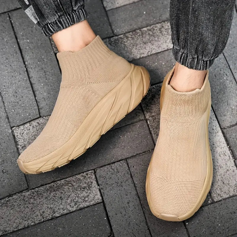 Gefütterte Unisex-Sneaker mit dicker Sohle – Ansicht 11