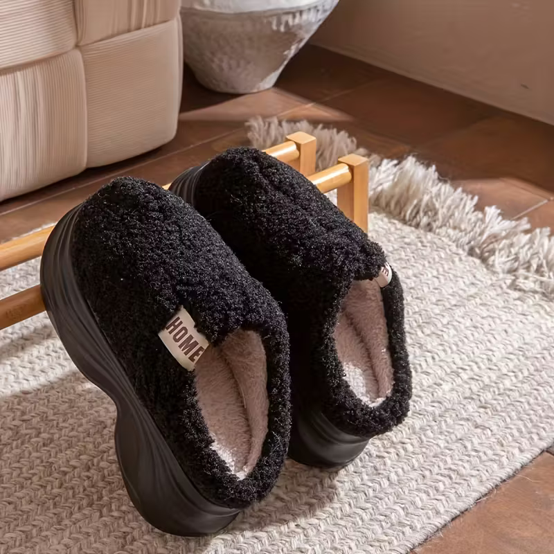 Weiche Damen-Pantoffeln mit dicker Sohle – Ansicht 4