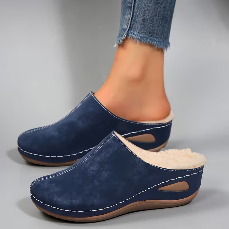 Warme ergonomisch geformte Damen-Winterpantoffeln – Ansicht 1