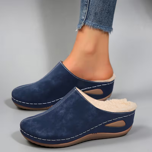 Warme ergonomisch geformte Damen-Winterpantoffeln – Ansicht 1