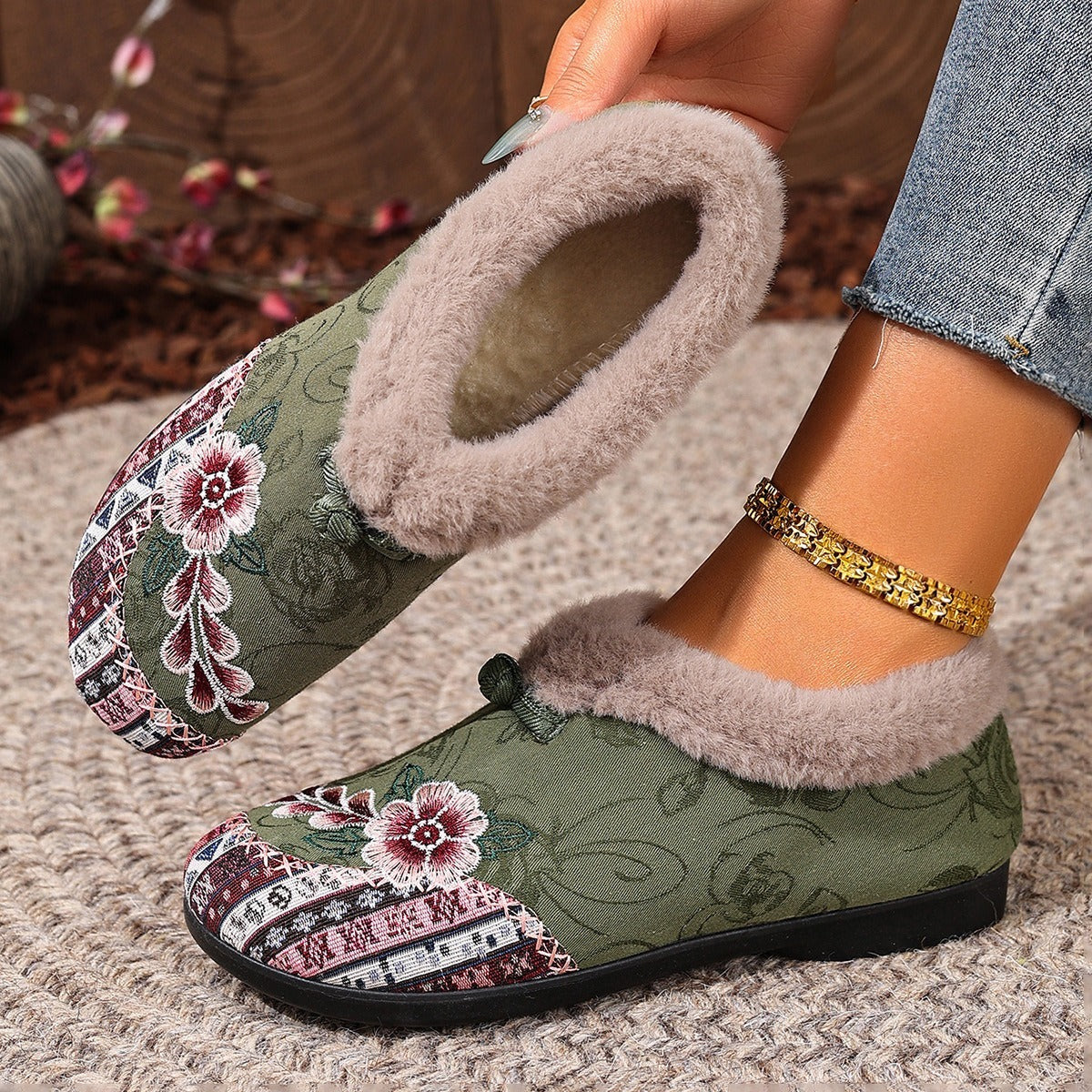 Warme Damen-Winterstiefeletten mit Blumenmuster – Ansicht 8