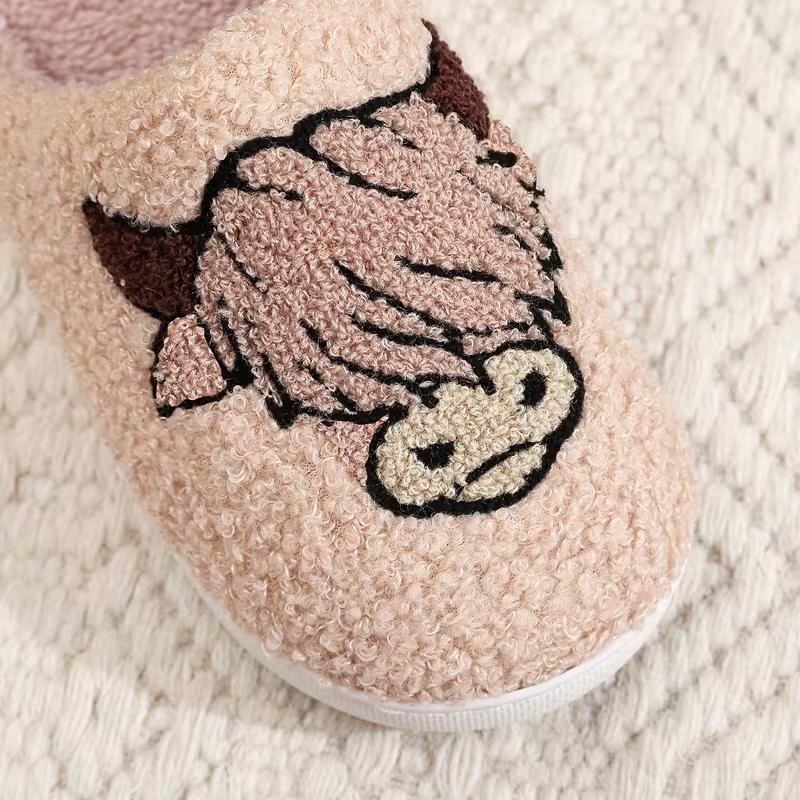 Leichte Damen-Hausschuhe mit Hochlandrind-Motiv – Ansicht 4