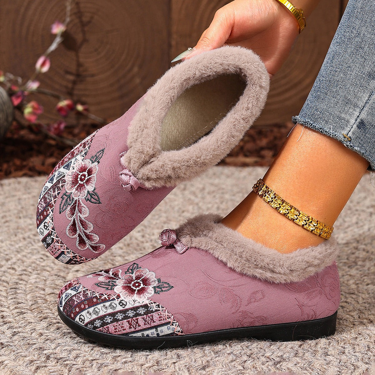Warme Damen-Winterstiefeletten mit Blumenmuster – Ansicht 9