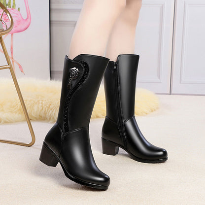 Damen-Lederstiefel mit Rosenmotiv, Plüschfutter und Blockabsatz – Ansicht 2