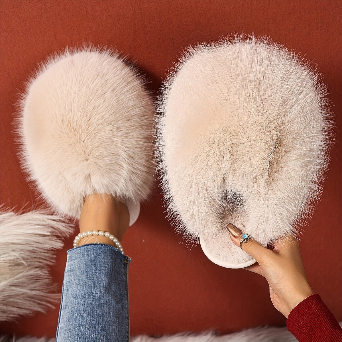 Elegante flauschige Damen-Pantoffeln – Ansicht 10