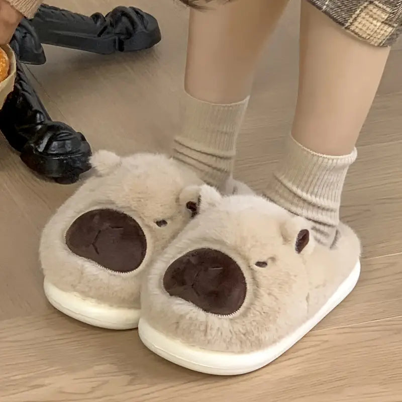 Niedliche warme Damen-Plüschpantoffeln mit Capybara-Motiv – Ansicht 11