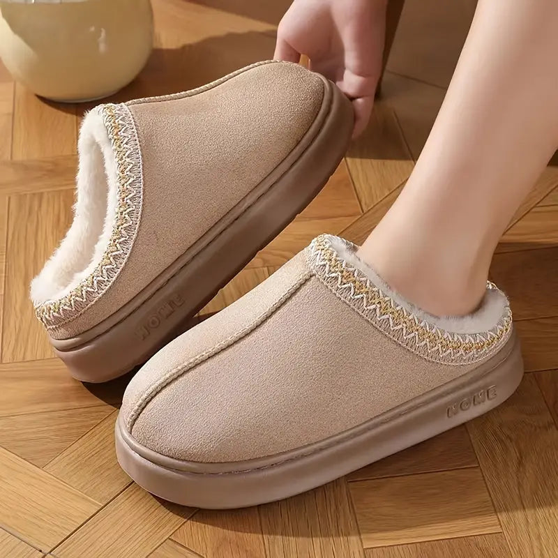 Gemütliche gefütterte Damen-Pantoffeln – Ansicht 9