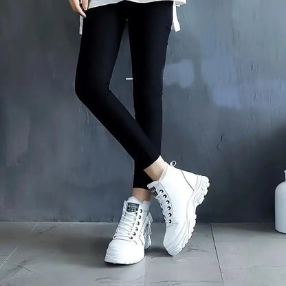 Warme Damen-Sneakerstiefeletten mit Plüschfutter – Ansicht 10