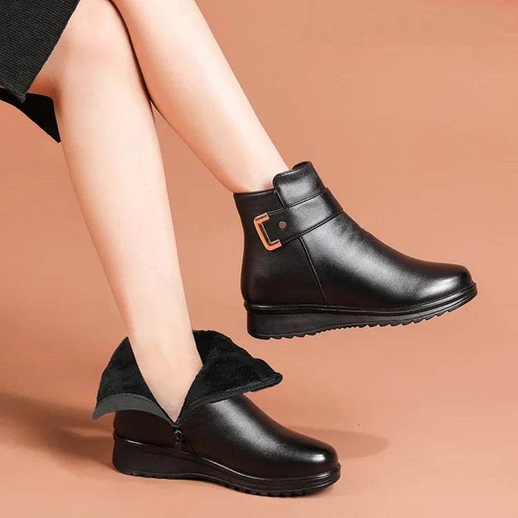 Warme schwarze Damen-Stiefeletten – Ansicht 2