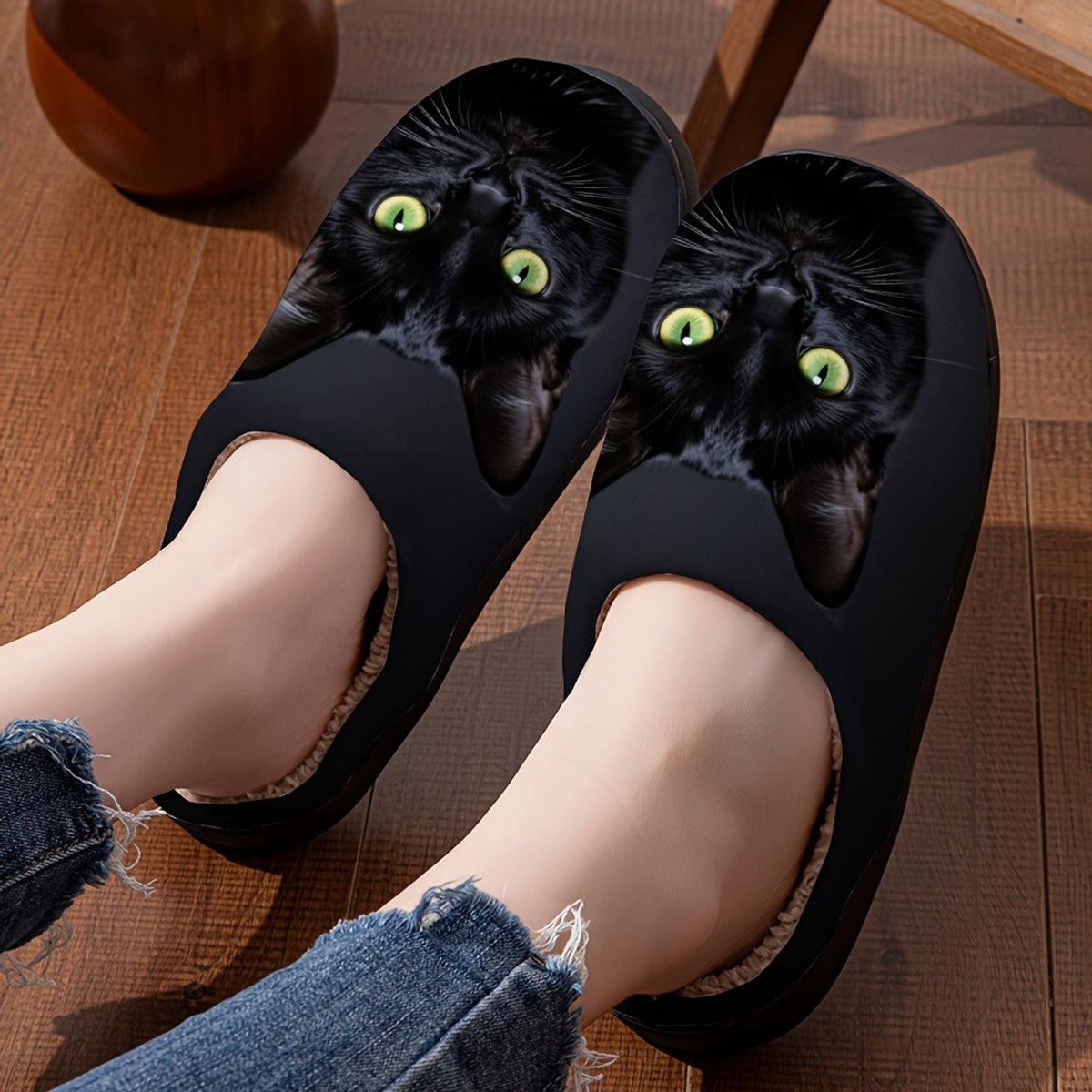 Damen-Pantoffeln mit schwarzem Katzenmotiv – Ansicht 4