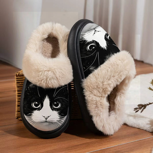 Damen-Fleecehausschuhe mit schwarz-weißer Katze – Ansicht 1