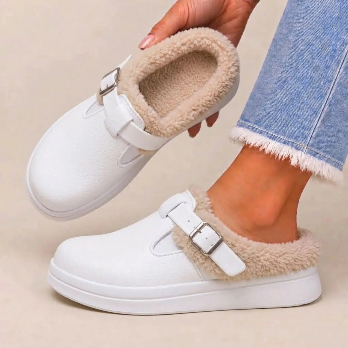 Gefütterte Damen-Clogs mit Schnalle – Ansicht 6